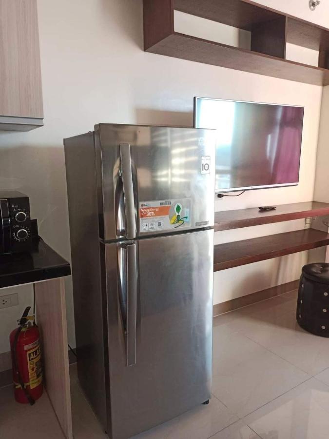 Mabolo Garden Flat A6 With Free Rooftop Pool Cebu Buitenkant foto