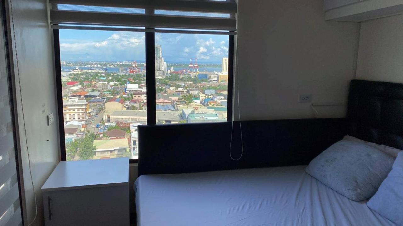 Mabolo Garden Flat A6 With Free Rooftop Pool Cebu Buitenkant foto
