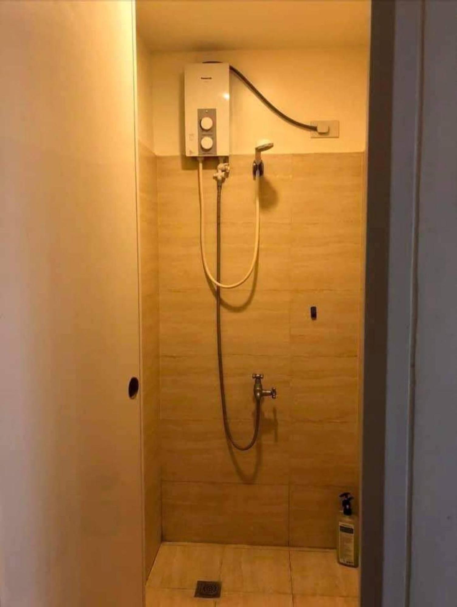 Mabolo Garden Flat A6 With Free Rooftop Pool Cebu Buitenkant foto
