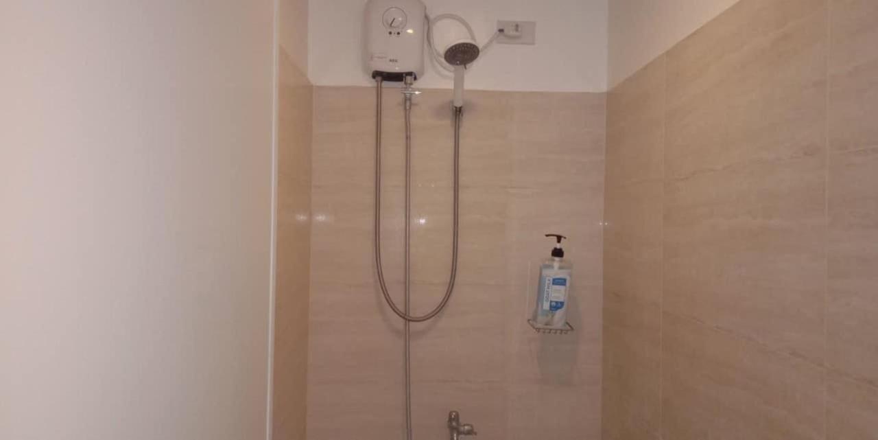 Mabolo Garden Flat A6 With Free Rooftop Pool Cebu Buitenkant foto