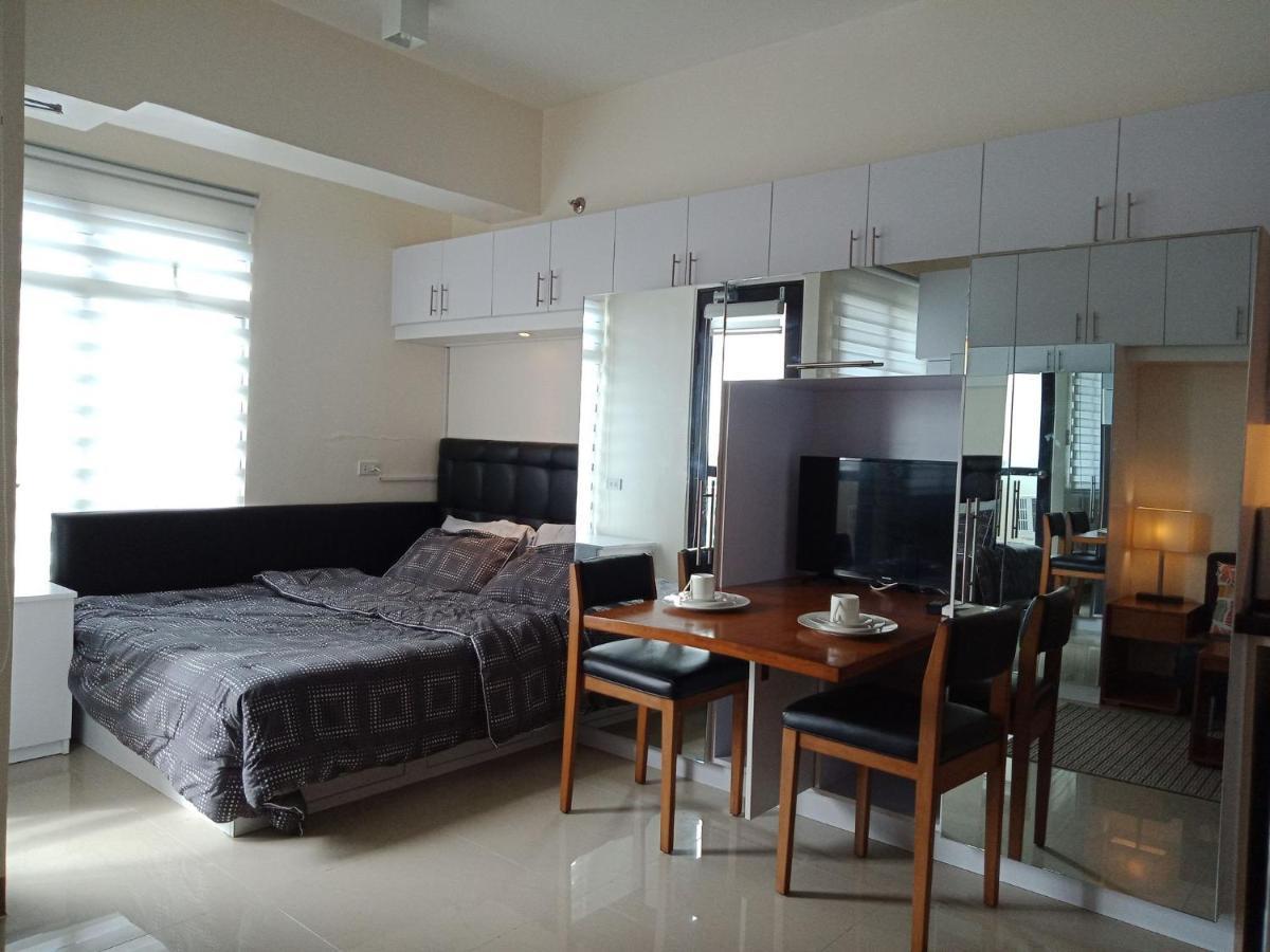 Mabolo Garden Flat A6 With Free Rooftop Pool Cebu Buitenkant foto