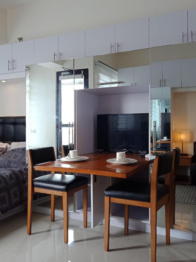 Mabolo Garden Flat A6 With Free Rooftop Pool Cebu Buitenkant foto