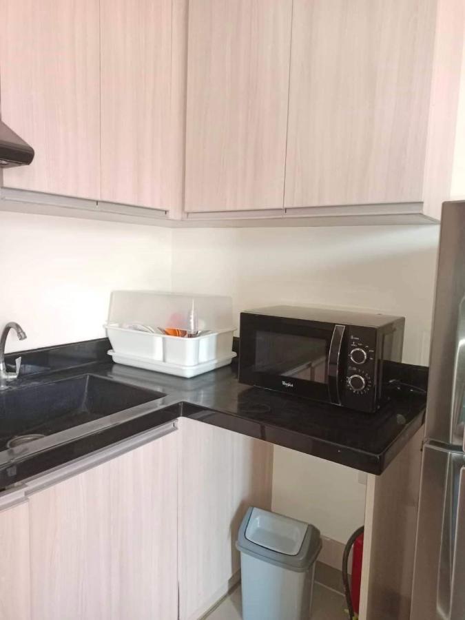 Mabolo Garden Flat A6 With Free Rooftop Pool Cebu Buitenkant foto