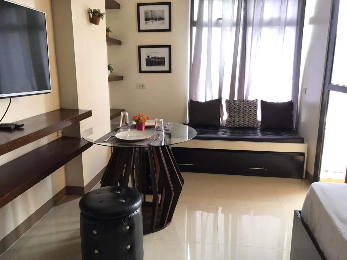 Mabolo Garden Flat A6 With Free Rooftop Pool Cebu Buitenkant foto