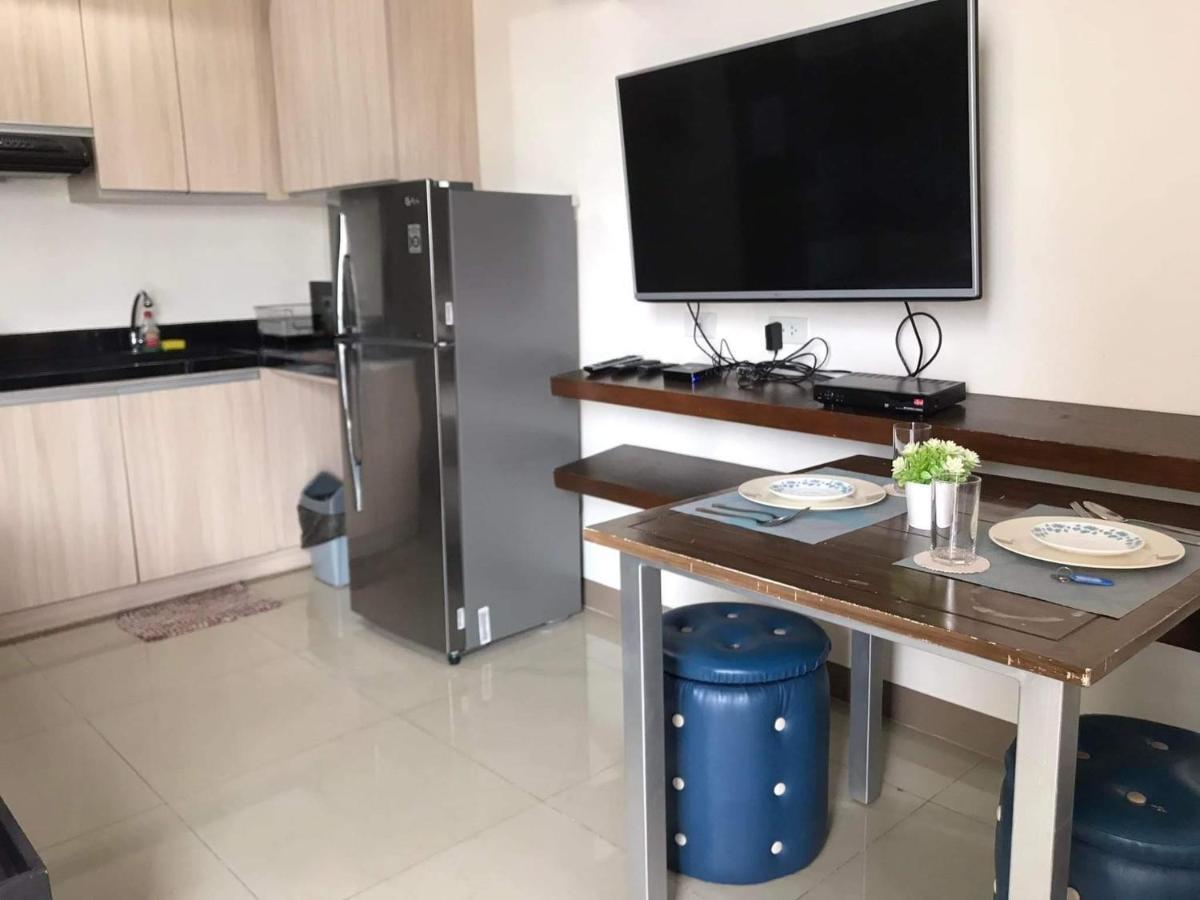 Mabolo Garden Flat A6 With Free Rooftop Pool Cebu Buitenkant foto